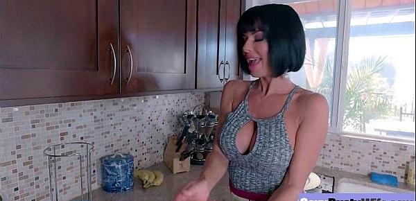  Hard Style Sex Action On Cam Wtih Slut Busty Wife (Veronica Avluv) vid-29
